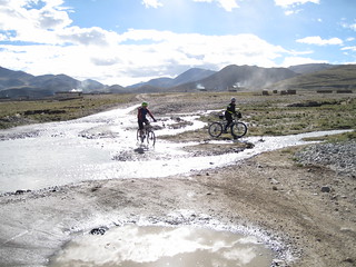 The road to Tingri