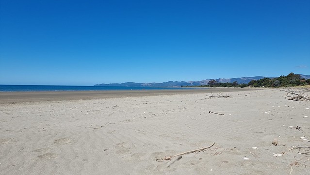 Patons Rock Beach