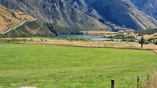 Moke Lake