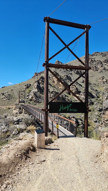 Hugo Bridge | Lake Dunstan Trail