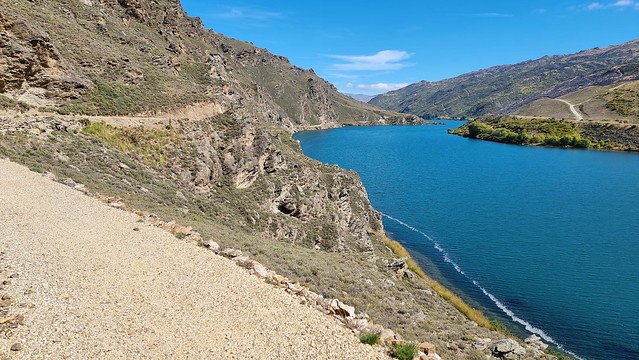 Lake Dunstan Trail
