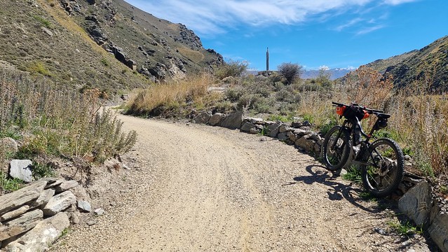Lake Dunstan Trail