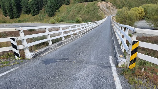 Inland Rd (SH70)