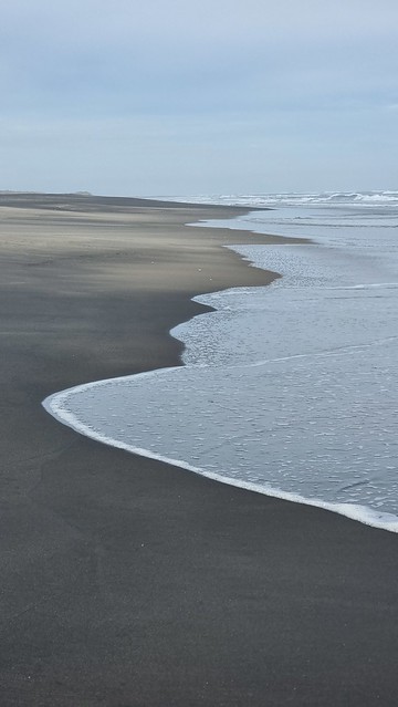 Whatipu Beach