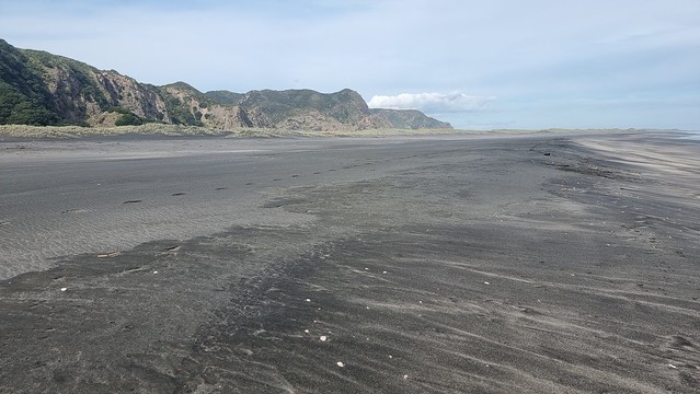 Whatipu Beach