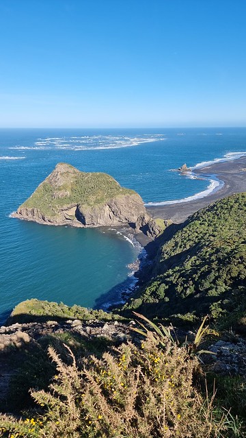 Whatipu & Manakau Bar | Ōmanawanui Track Whatipu