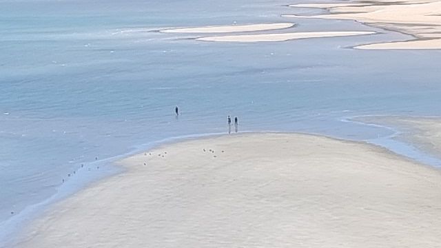 Wainui_Sands_People Wainui_Sands_People