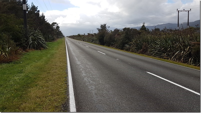 The road to Waimangaroa The road to Waimangaroa