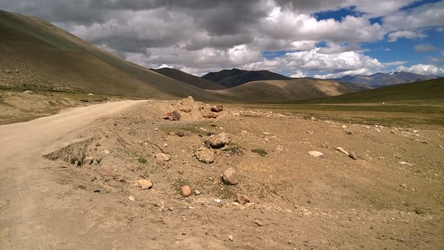 The road back from Chomolungma, Mt Everest