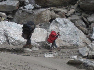 Arniko Highway landslide, porters