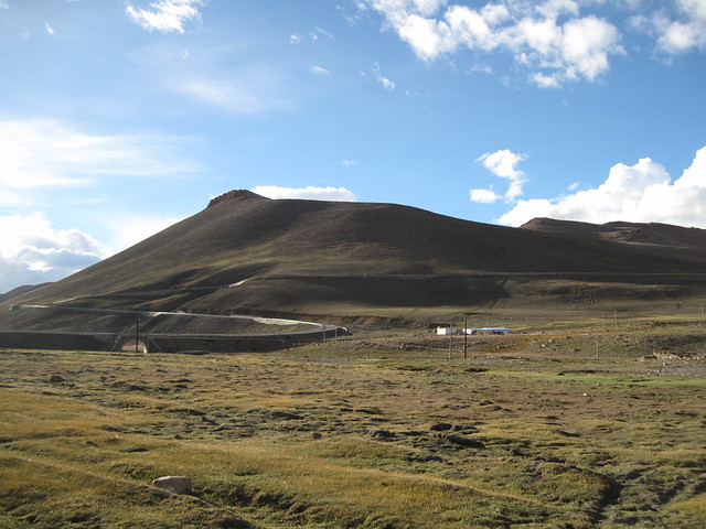 Lalung La Pass Saddle