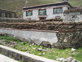 Kambala Pass to Yamzo Yumco (Scorpion) lake ride