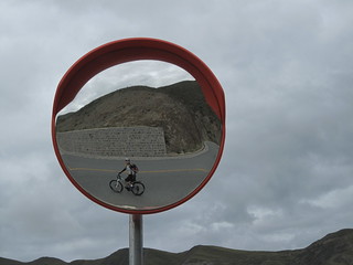 Kambala Pass to Yamzo Yumco (Scorpion) lake ride