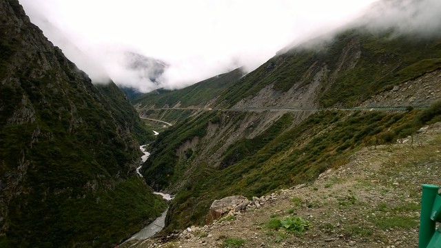 Nyalam to Zhangmu, 33km of bliss