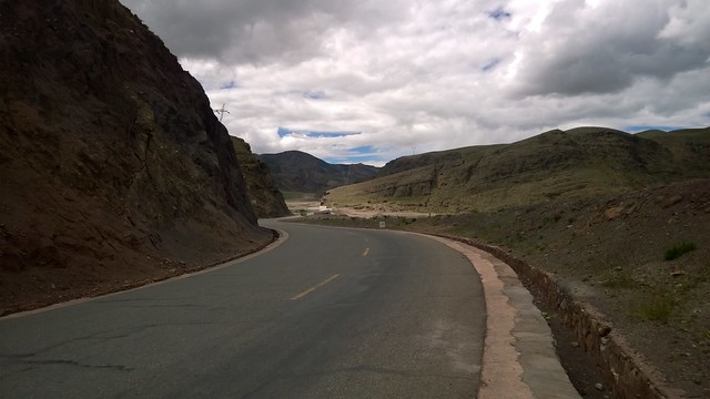 Yay, downhill (but no warning it led to a headwind)