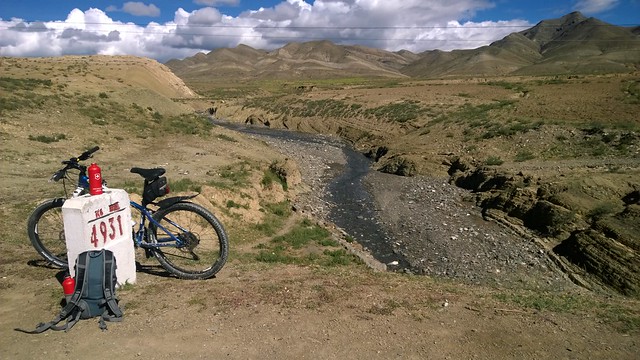 Lunch stop 4931 km from Shanghai