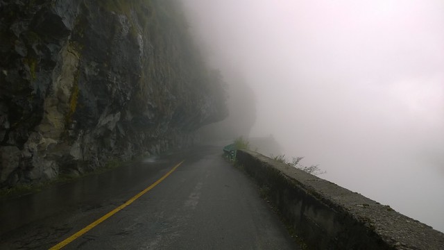 Into the clouds, Nyalam to Zhangmu