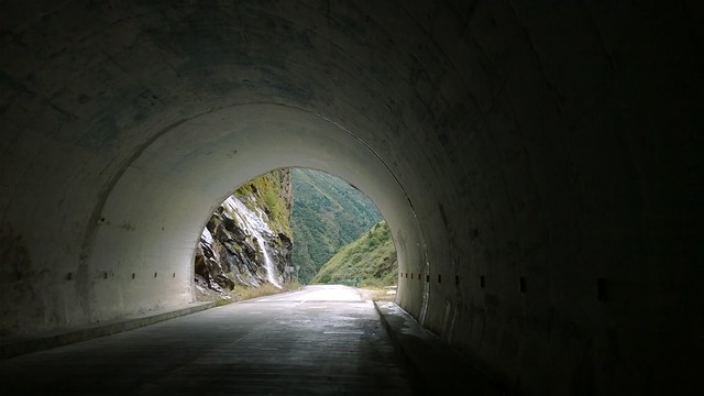 Nyalam to Zhangmu