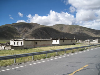 Tibetan housing