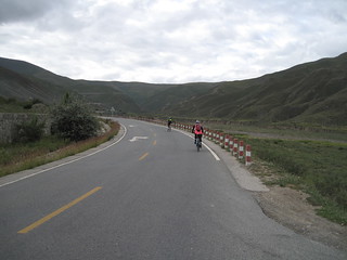 Kambala Pass to Yamzo Yumco (Scorpion) lake ride