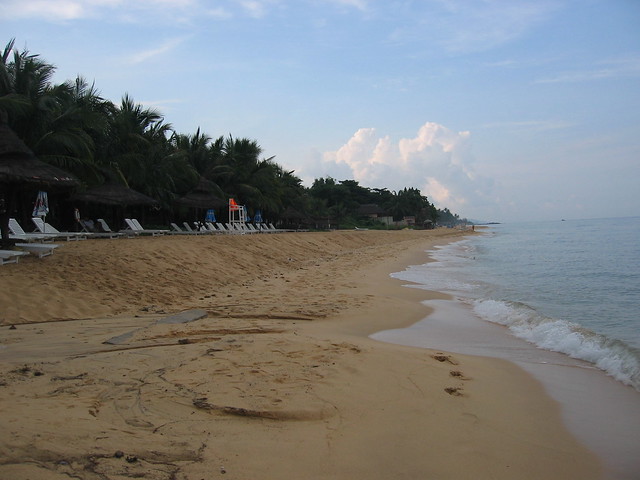 Resort beach, I've now swum in the Gulf of Thailand