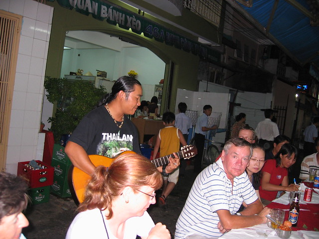 Binh sings