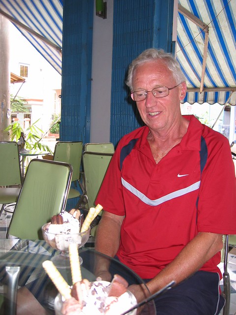 Mike, the Aussie, with kiwi ice cream in Vietnam!