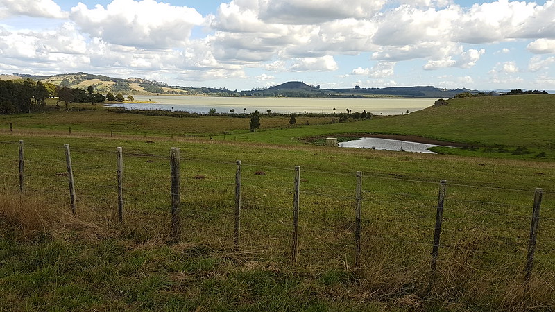 Lake Omapere