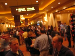 Au2007 Hall Cowds