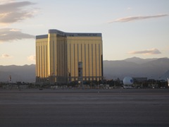 Mandalay Bay (from the aircraft) Mandalay Bay (from the aircraft)
