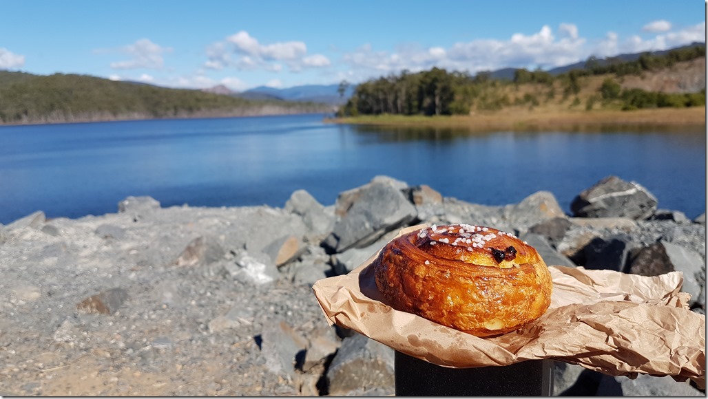 Hinze Dam and morning tea! Hinze Dam and morning tea!