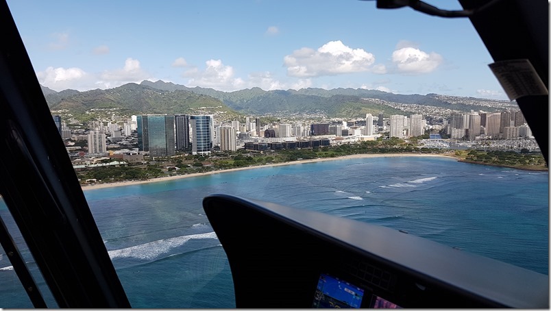 Honolulu | Blue Hawaiian Helicopter flight