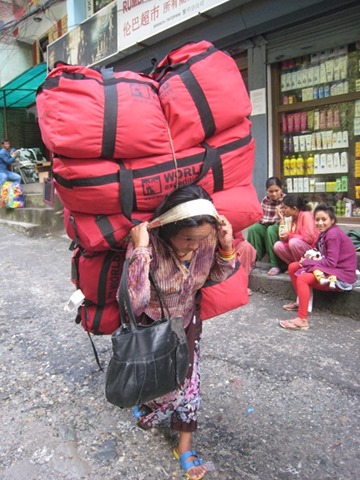 Porter with 6 Kitbags Porter with 6 Kitbags